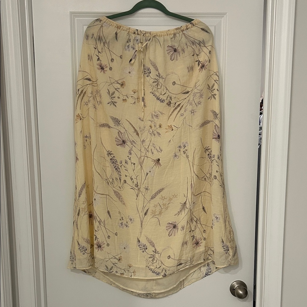 H&M Cream Floral Midi Skirt